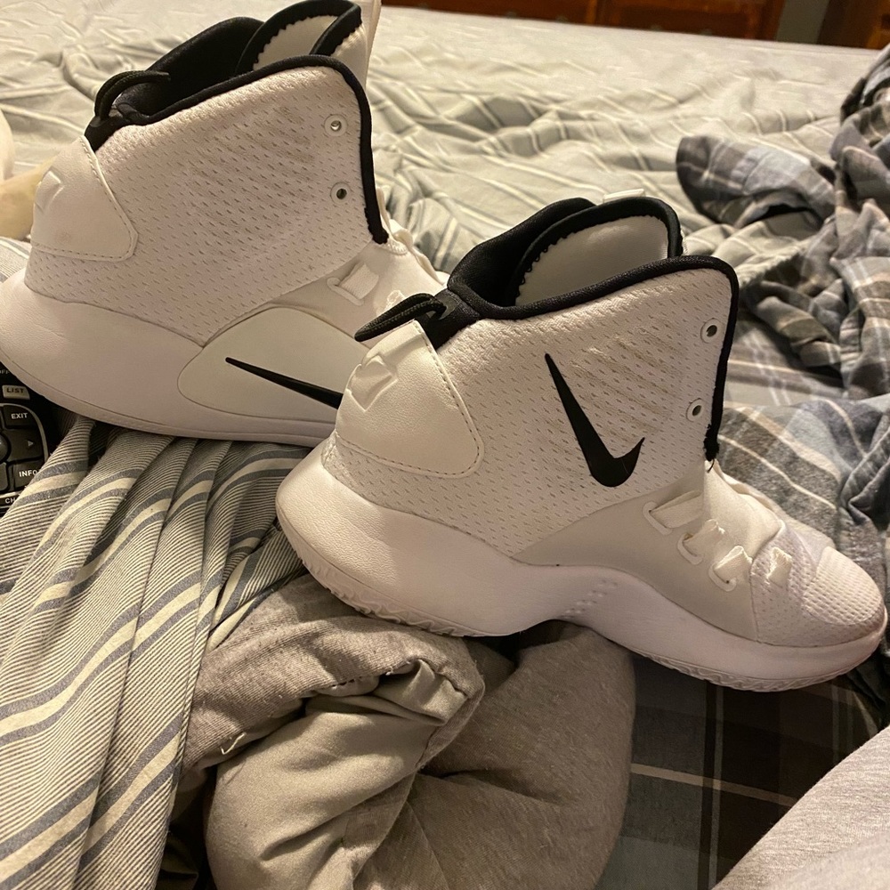 Size 9 Hyperdunk X